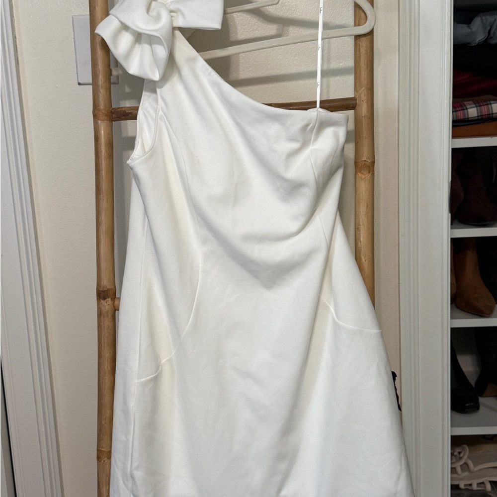 Lulu's Chic Cream One-Shoulder Dress